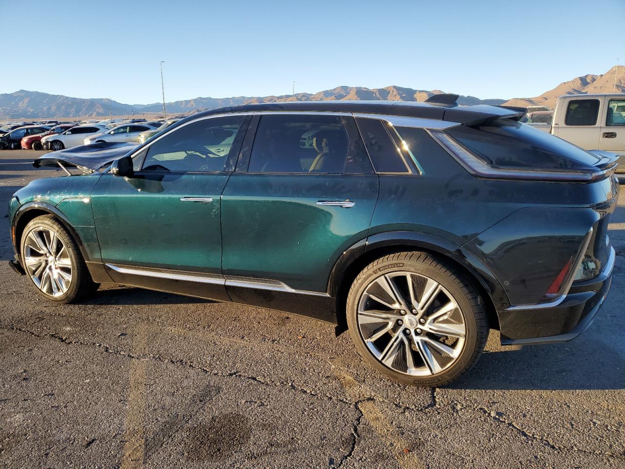 2024 CADILLAC LYRIQ LUXURY VIN:1GYKPSRK5RZ106628