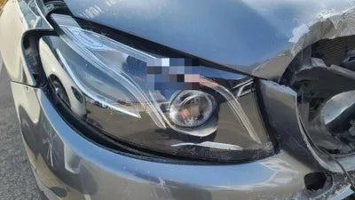 2019 Mercedes-Benz E 300 WDDZF4KB7KA585304 VIN:WDDZF4KB7KA585304