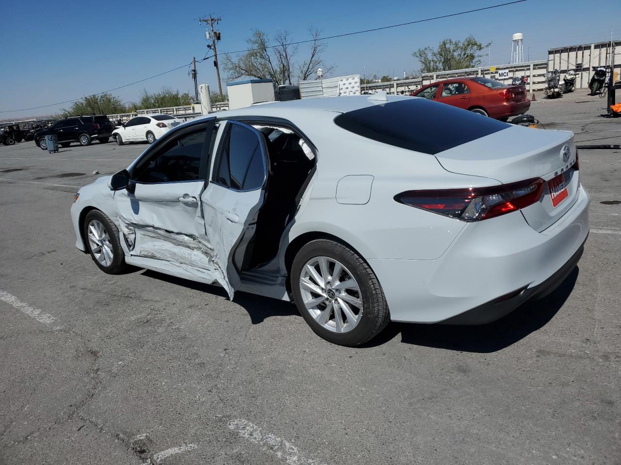 2022 TOYOTA CAMRY LE VIN:4T1C11AK2NU044254