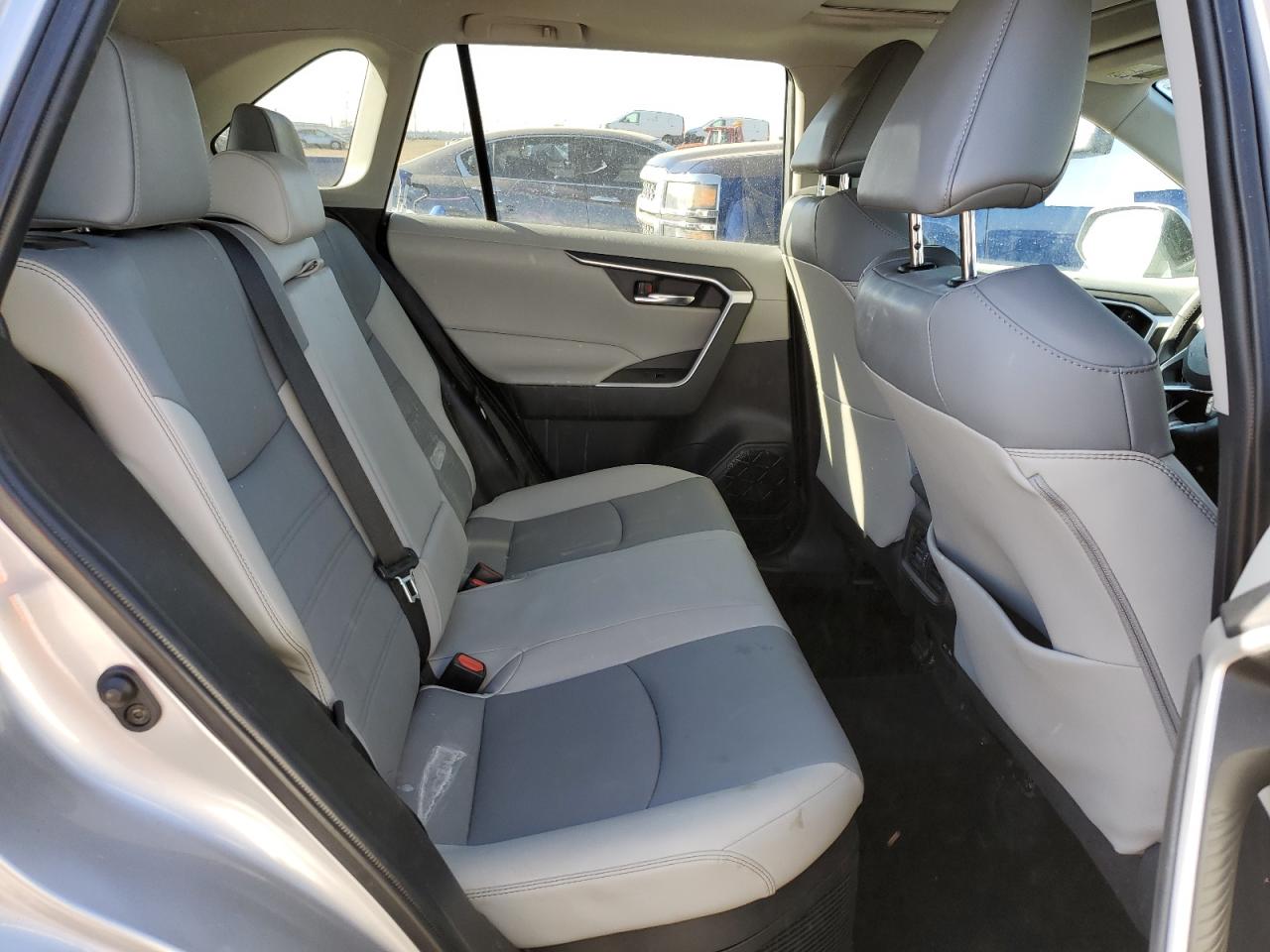 2022 TOYOTA RAV4 XLE PREMIUM VIN:4T3B6RFVXNU098424
