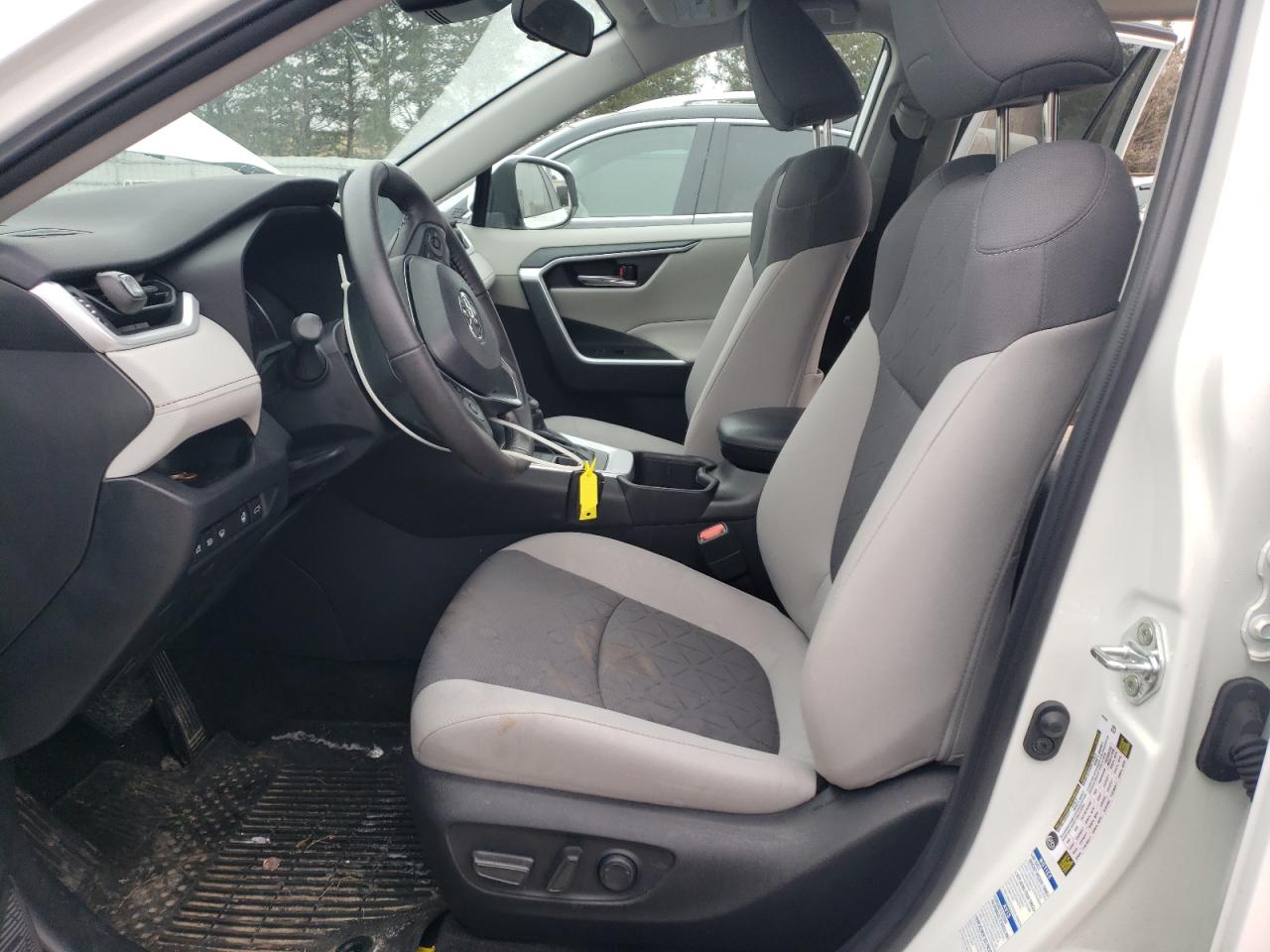 2022 TOYOTA RAV4 XLE VIN:2T3P1RFV5NC313018