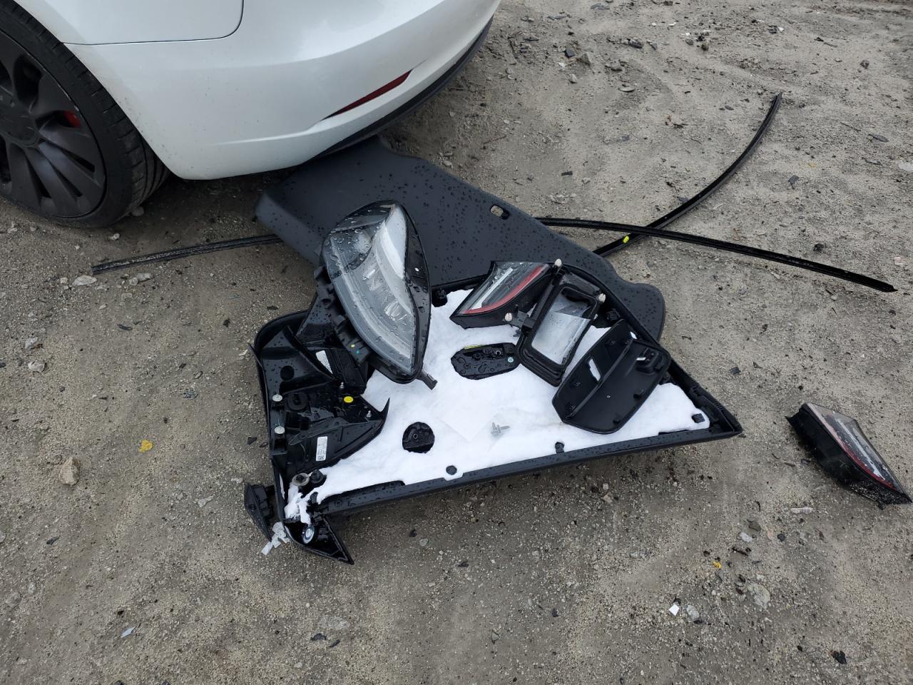2023 TESLA MODEL 3  VIN:5YJ3E1EC6PF505477