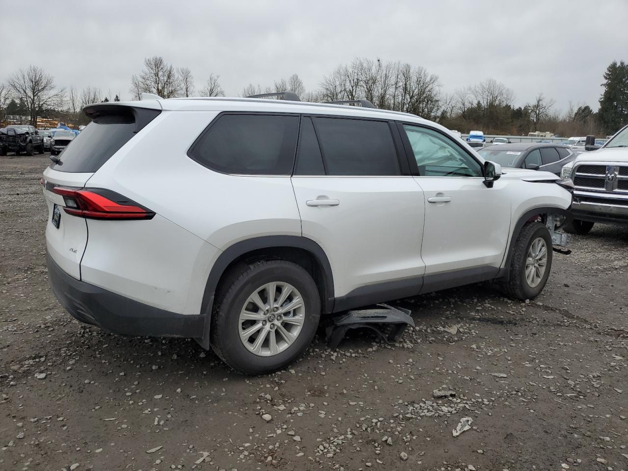 2024 TOYOTA GRAND HIGHLANDER XLE VIN:5TDAAAB52RS054216