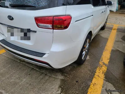 2016 Kia Carnival VIN: