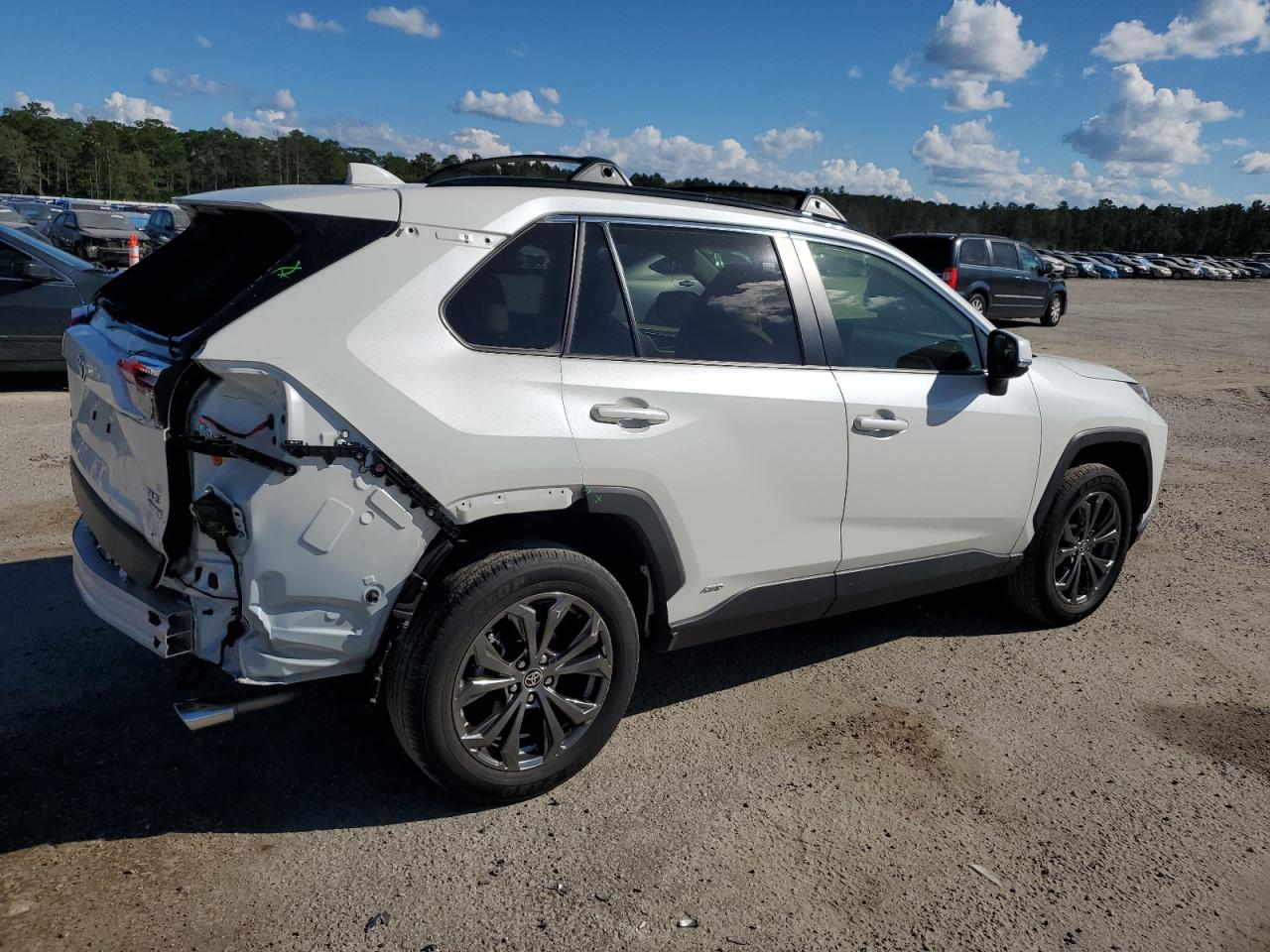 2022 TOYOTA RAV4 XLE PREMIUM VIN:JTMB6RFV8ND533924