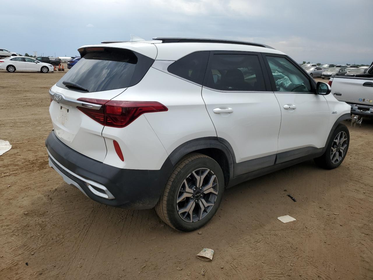2023 KIA SELTOS EX VIN:KNDERCAAXP7403344