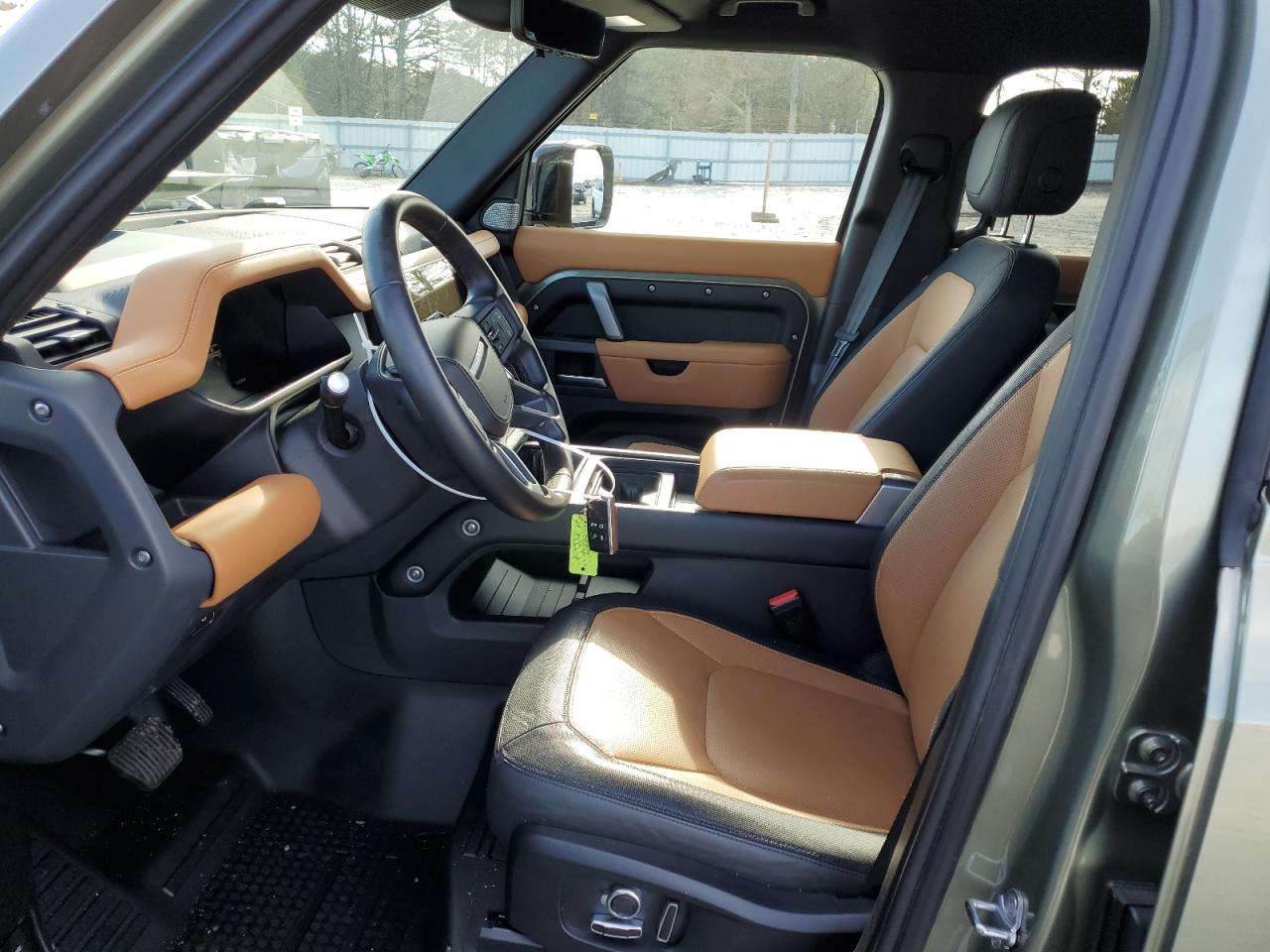 2024 LAND ROVER DEFENDER 130 X-DYNAMIC SE VIN:SALE2FEU8R2320398