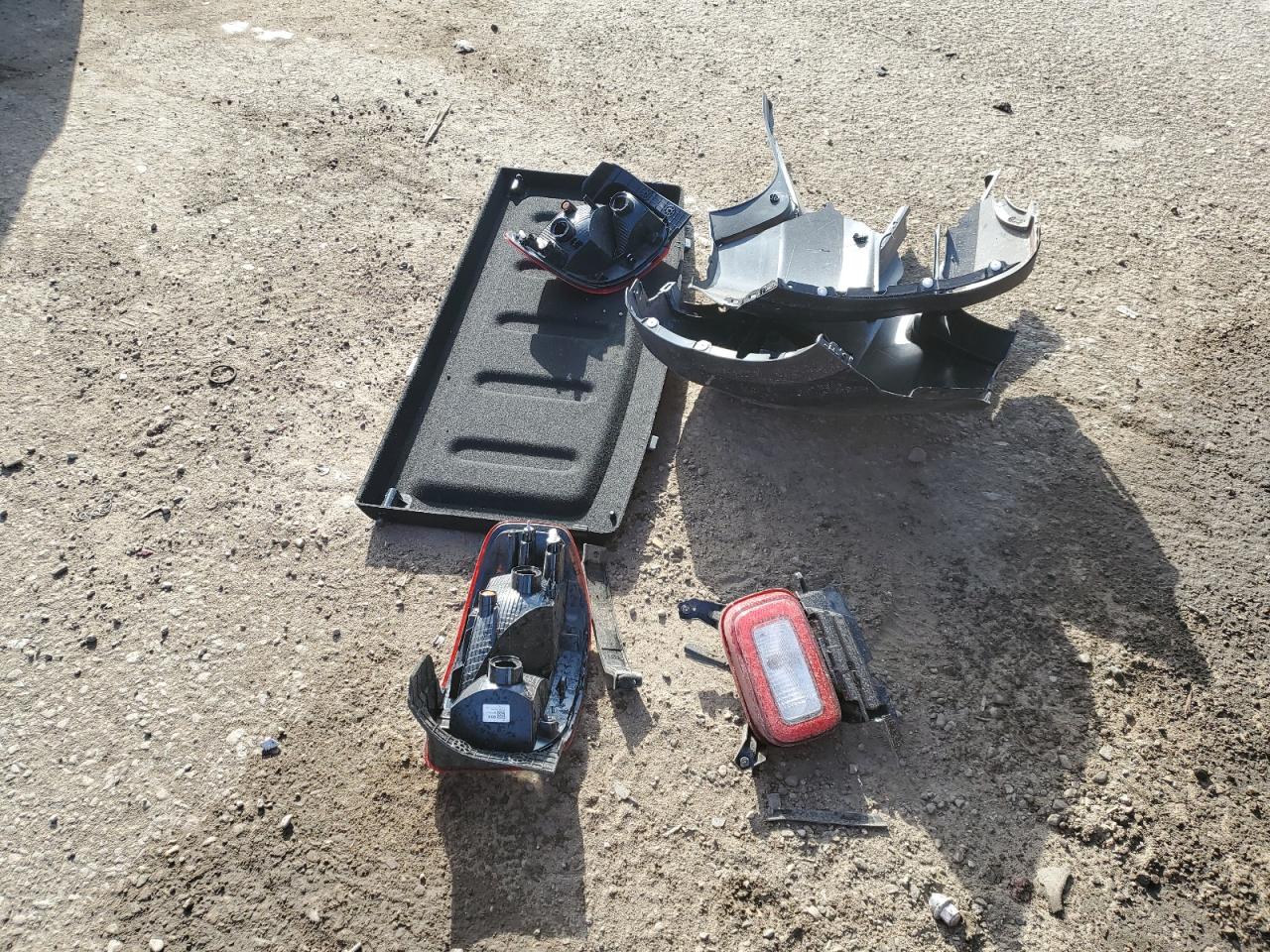 2024 HYUNDAI VENUE SEL VIN:KMHRC8A3XRU302225