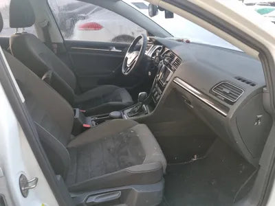 2016 Volkswagen Golf WVWZZZAUZGW045638 VIN:WVWZZZAUZGW045638
