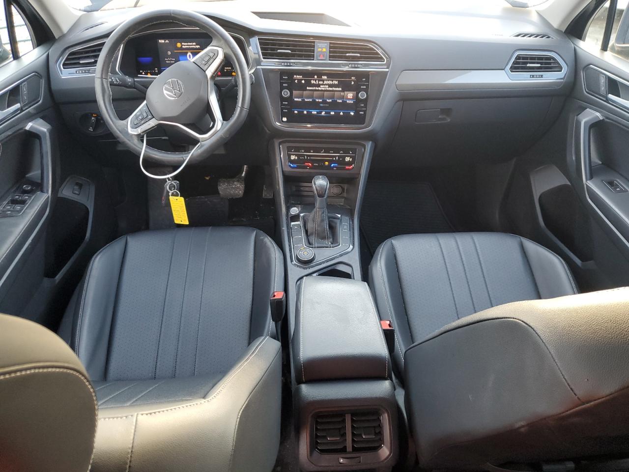 2022 VOLKSWAGEN TIGUAN SE VIN:3VV2B7AX7NM011039