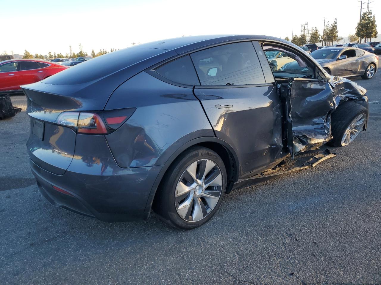 2023 TESLA MODEL Y  VIN:7SAYGDEE3PA135088