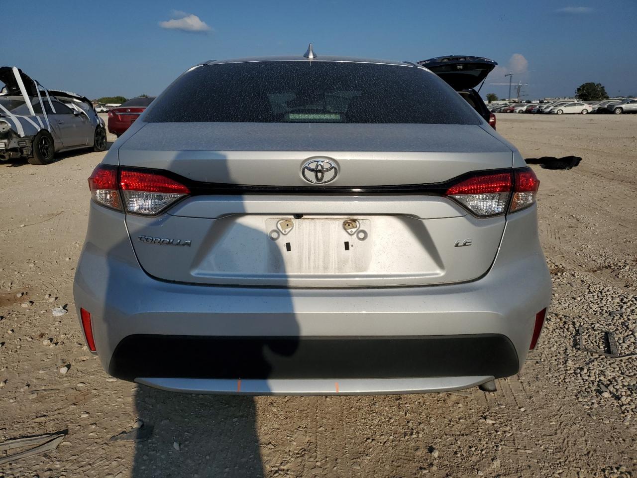 2022 TOYOTA COROLLA LE VIN:5YFEPMAE8NP300210
