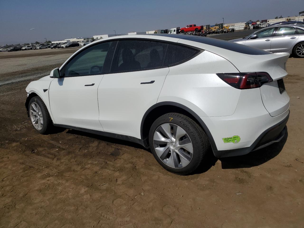 2023 TESLA MODEL Y  VIN:7SAYGDEE3PA044855