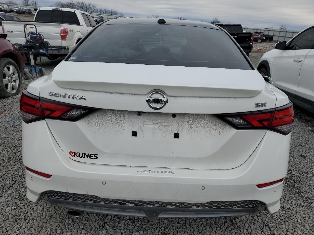 2022 NISSAN SENTRA SR VIN:3N1AB8DV9NY311221