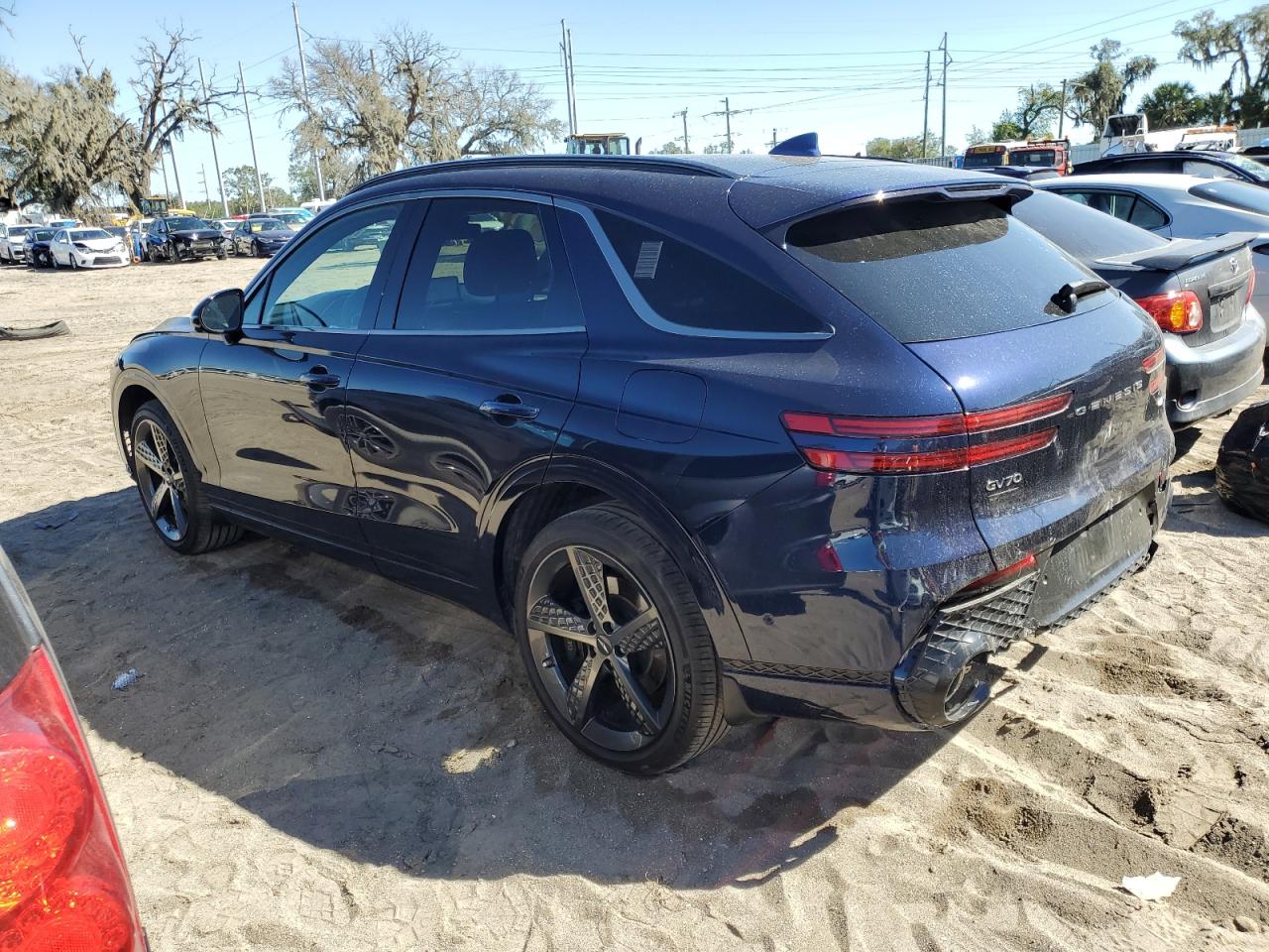 2023 GENESIS GV70 BASE VIN:KMUMADTB2PU090075