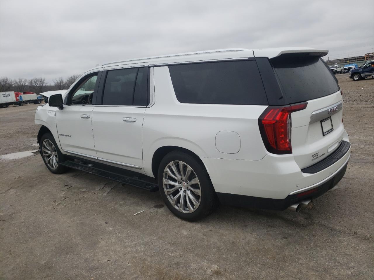 2022 GMC YUKON XL DENALI VIN:1GKS2JKL7NR212854