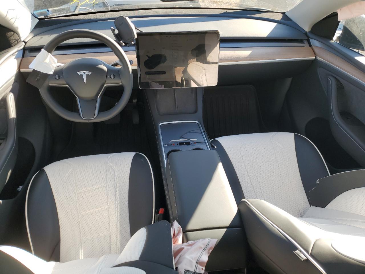 2023 TESLA MODEL Y  VIN:7SAYGDEE3PA197087