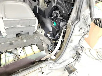 2017 Kia Carnival VIN: