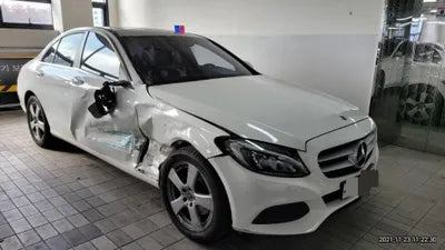 2018 Mercedes-Benz C 200 WDDWF4CB5JF651206 VIN:WDDWF4CB5JF651206