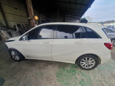 2015 Mercedes-Benz B 200 VIN: