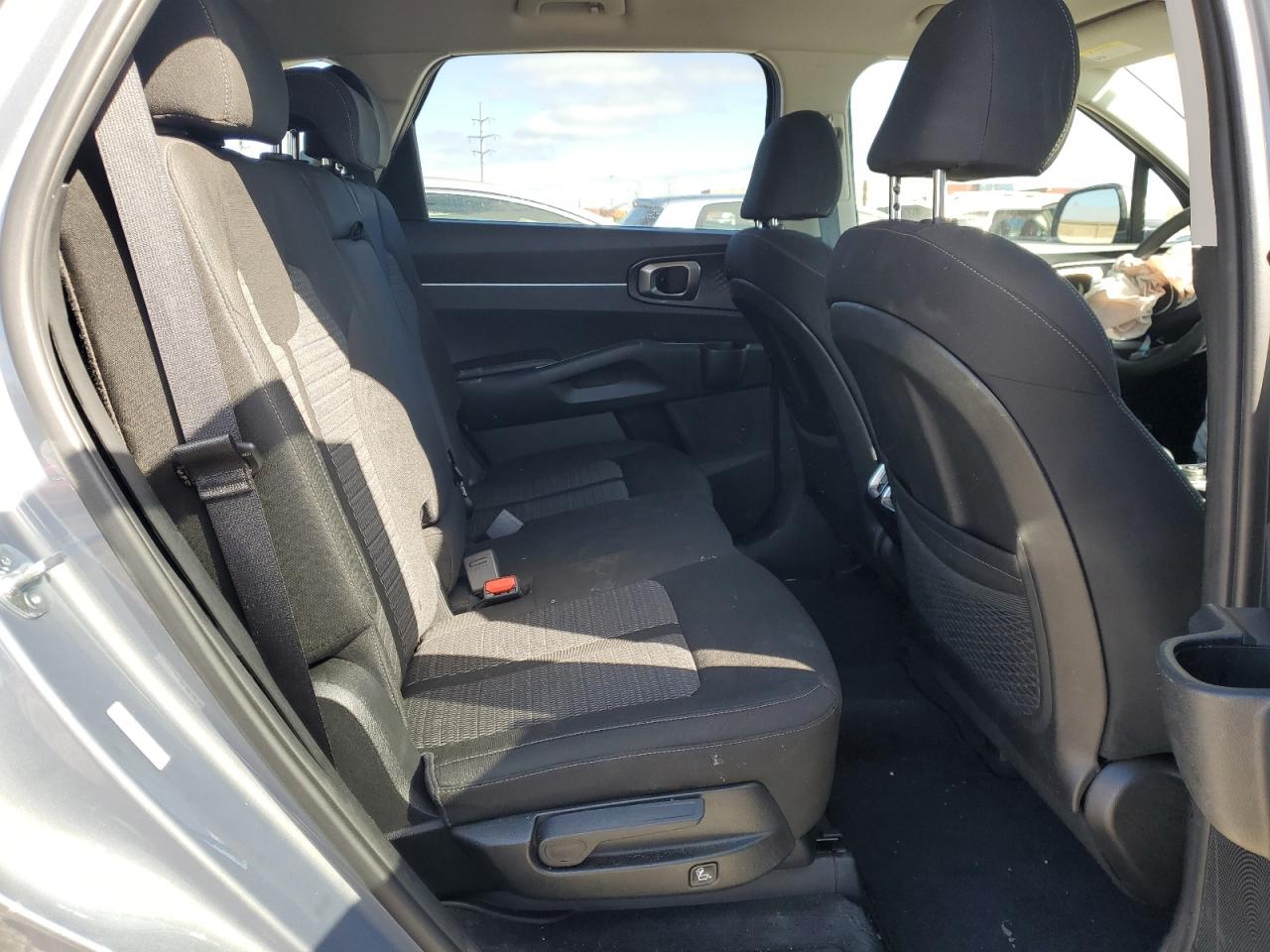 2023 KIA SORENTO LX VIN:5XYRG4LC5PG248636