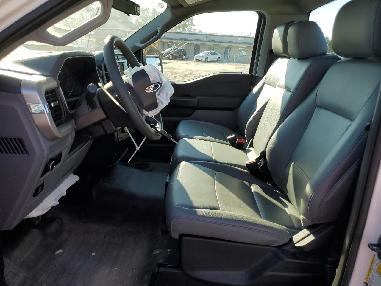2023 FORD F150  VIN:1FTMF1CB4PKF58841