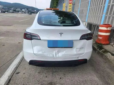 2024 Tesla Model Y VIN: