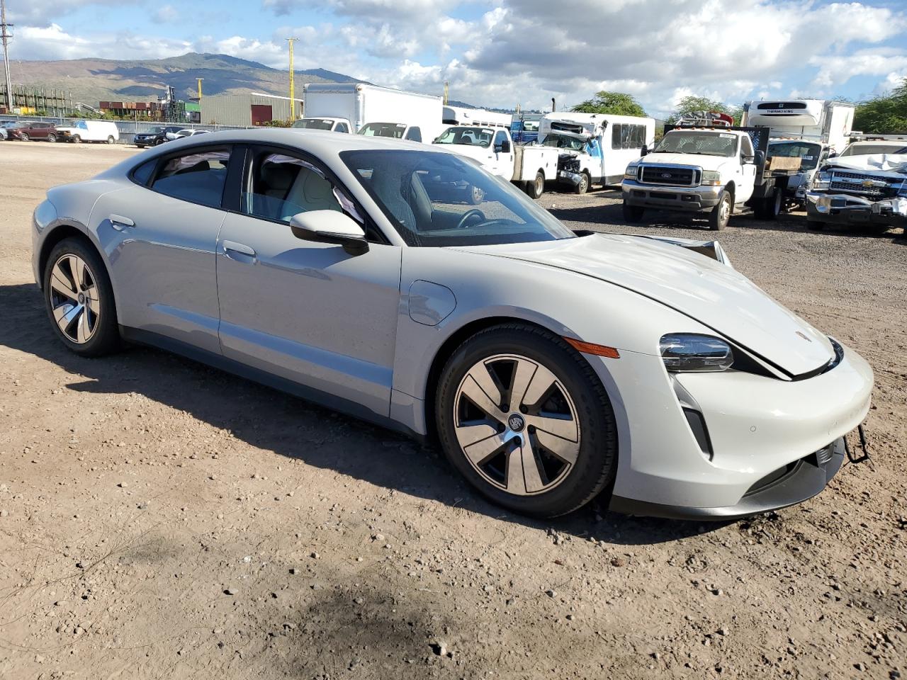 2024 PORSCHE TAYCAN  VIN:WP0AA2Y17RSA10152