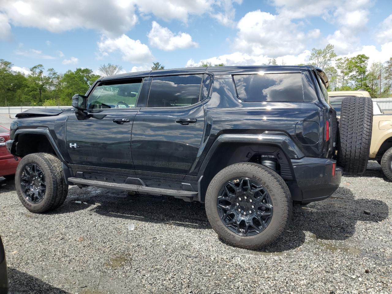 2024 GMC HUMMER SUV 2X VIN:1GKB0NDE0RU109550