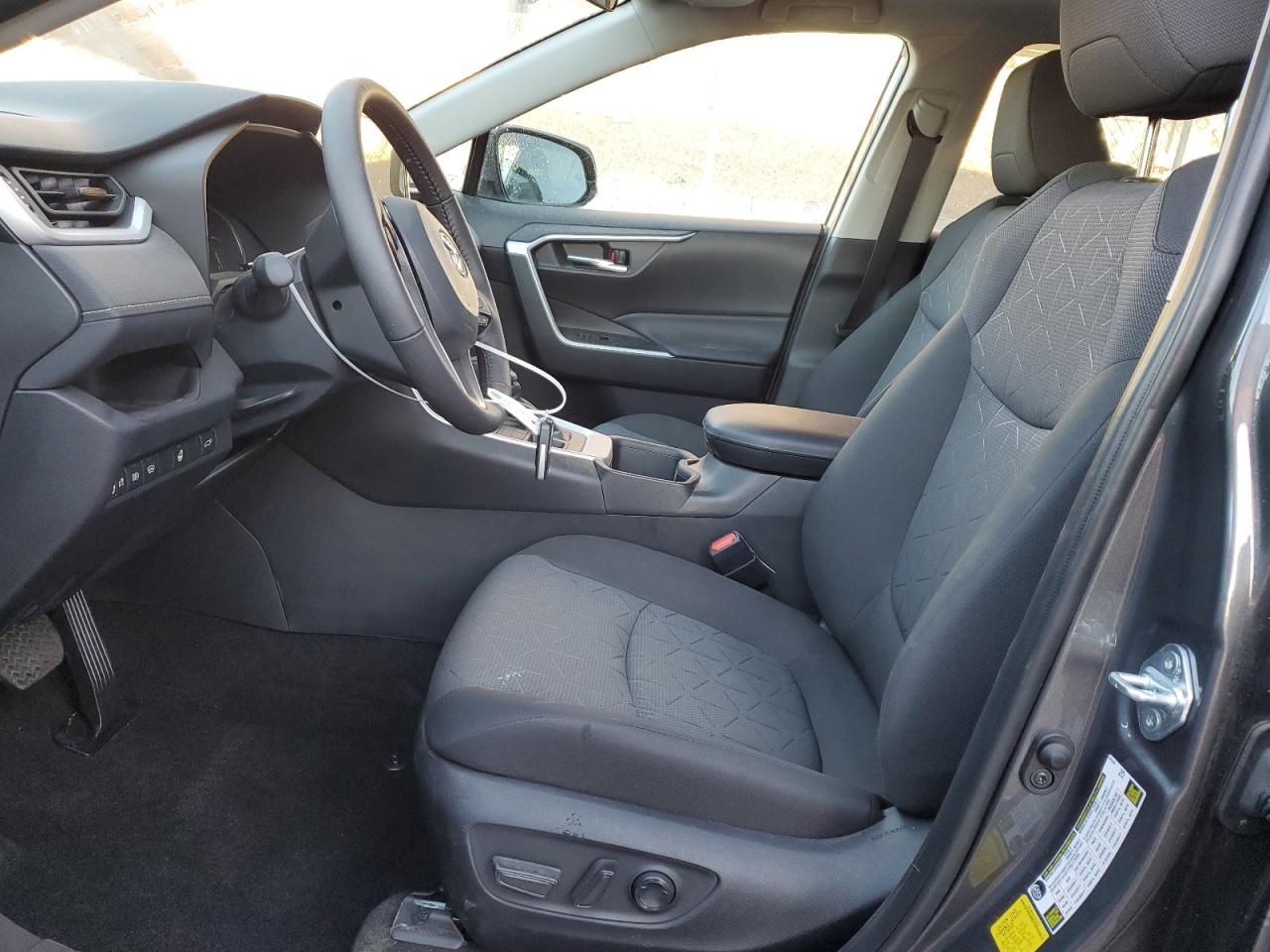 2024 TOYOTA RAV4 XLE VIN:2T3P1RFV1RW464748