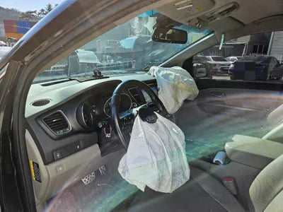 2017 Kia Carnival VIN: