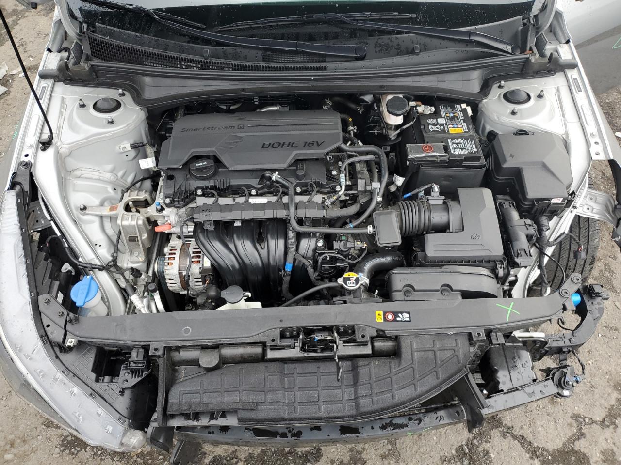 2022 HYUNDAI ELANTRA SEL VIN:5NPLM4AG5NH070110
