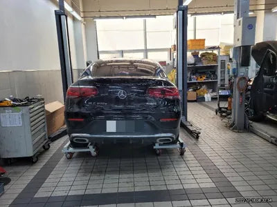 2020 Mercedes-Benz GLC 300 VIN: