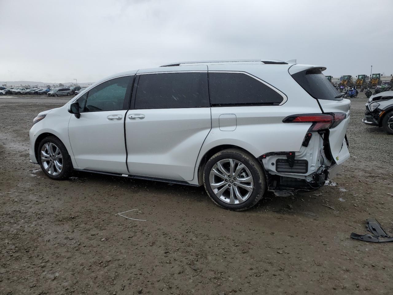 2024 TOYOTA SIENNA LIMITED VIN:5TDERKEC5RS220903