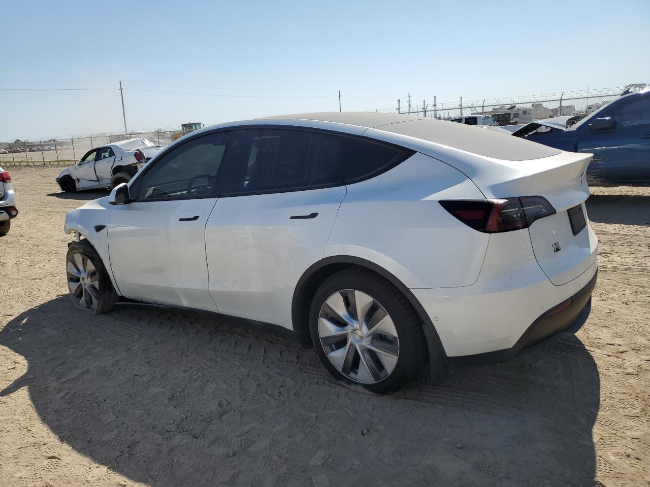 2022 TESLA MODEL Y  VIN:7SAYGDEE4NA012347