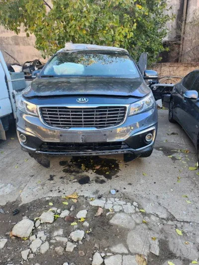 2017 Kia Carnival VIN: