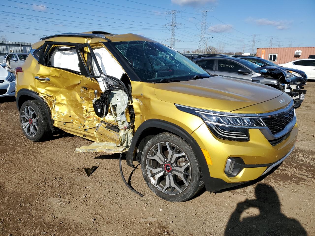 2022 KIA SELTOS SX VIN:KNDETCA28N7256254