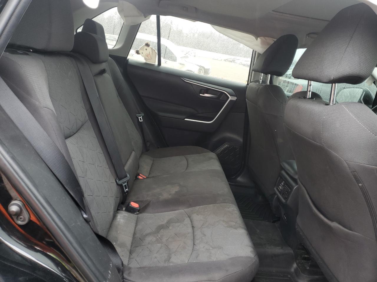 2022 TOYOTA RAV4 XLE VIN:4T3RWRFV4NU062128