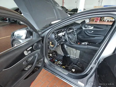 2017 Mercedes-Benz E 200 VIN: