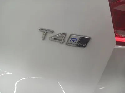 2019 Volvo XC40 VIN: