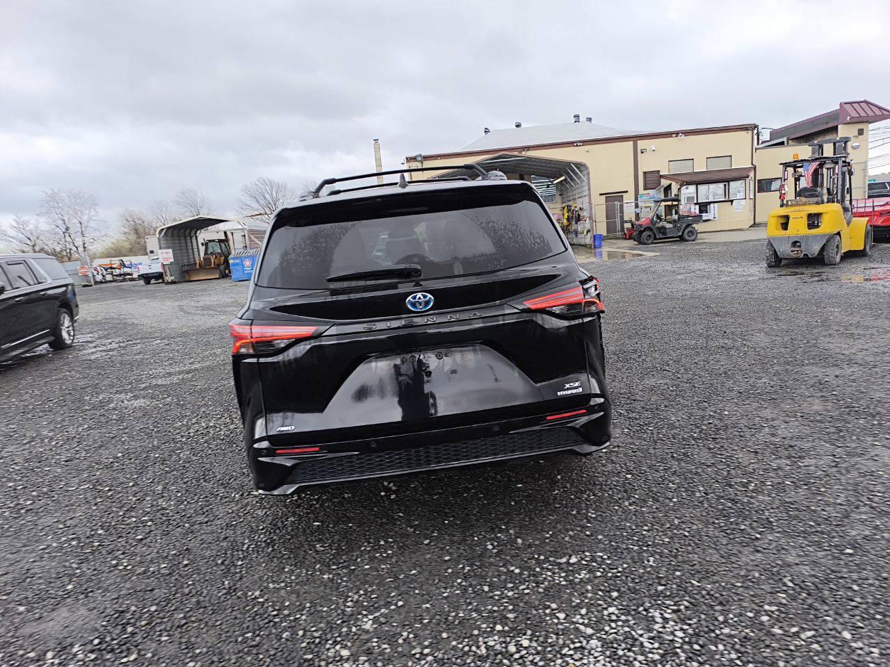 2022 TOYOTA SIENNA XSE VIN:5TDXSKFC5NS069826