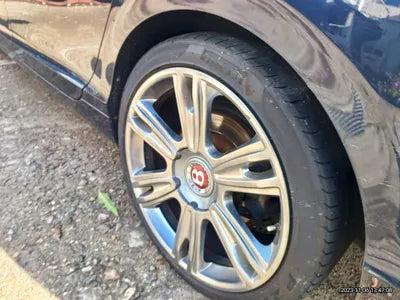 2017 Bentley Flying Spur V8 VIN: