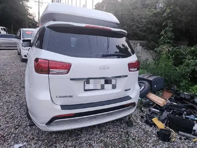 2017 Kia Carnival VIN: