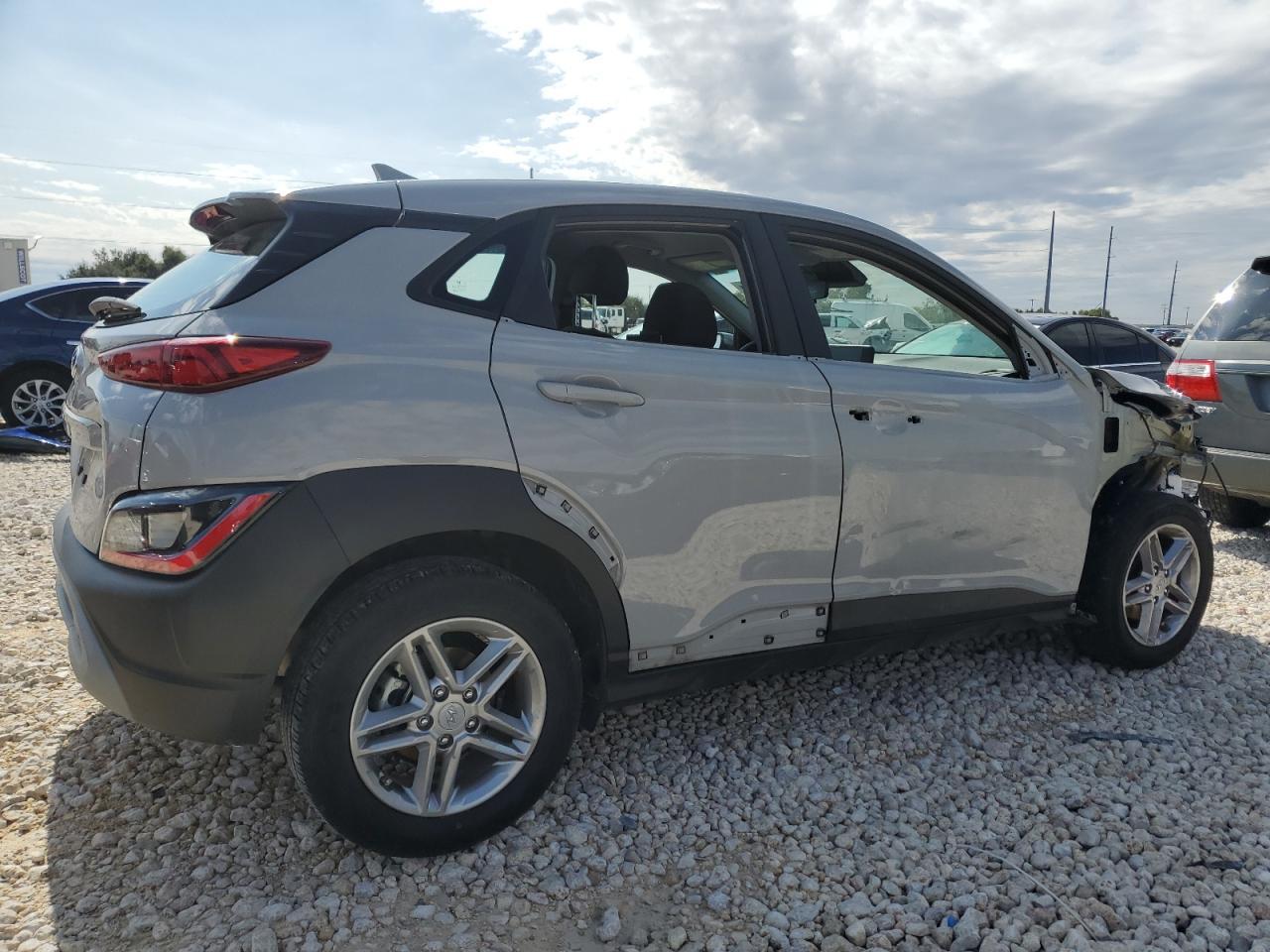 2023 HYUNDAI KONA SE VIN:KM8K22AB3PU028100
