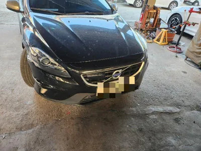 2016 Volvo V40 VIN: