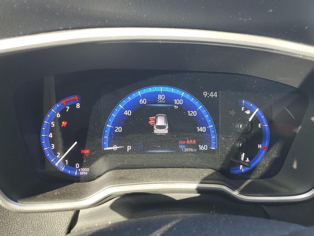 2022 TOYOTA COROLLA CROSS XLE VIN:7MUDAAAG3NV033813