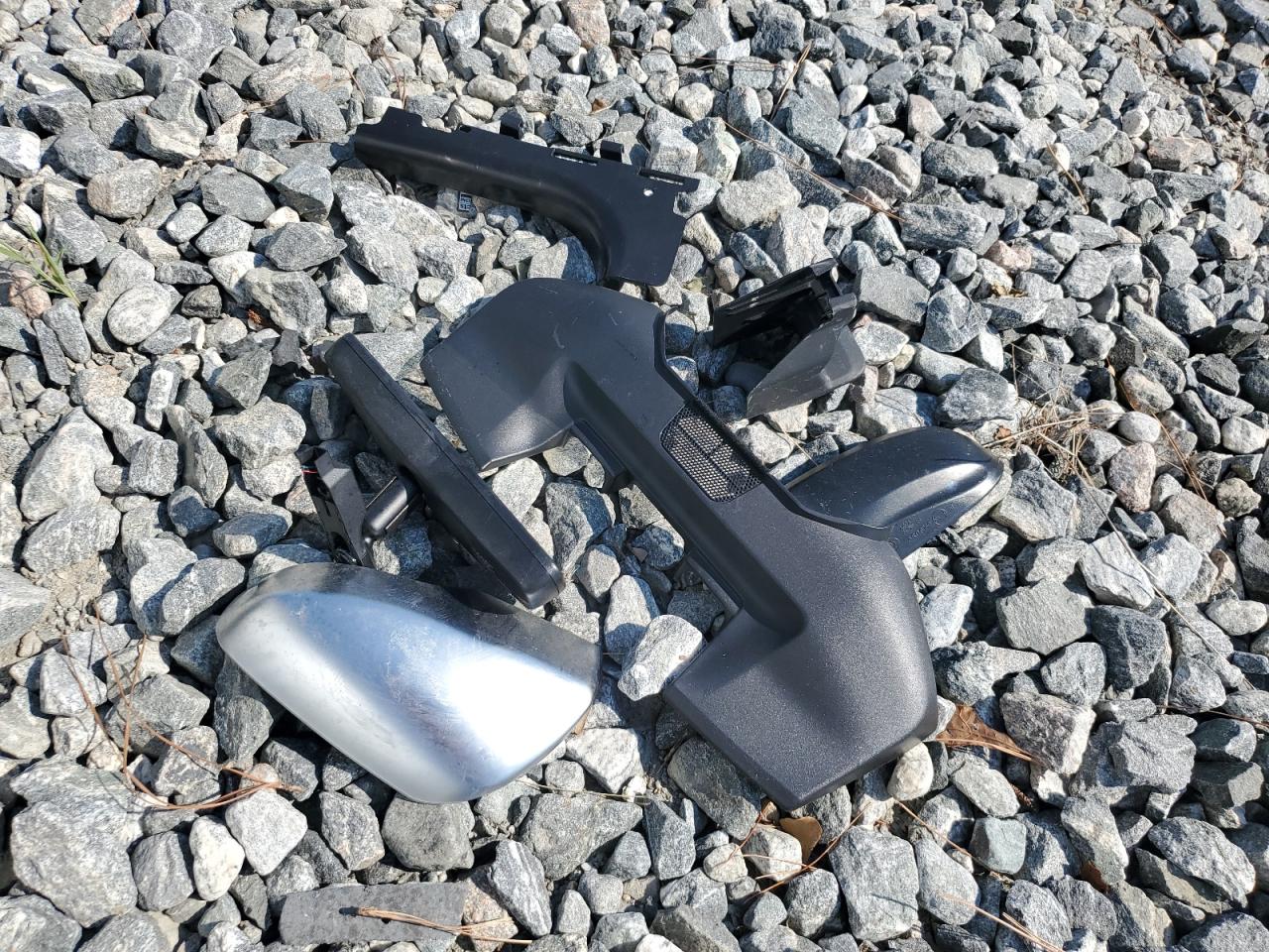 2023 SUBARU FORESTER TOURING VIN:JF2SKARC6PH452621