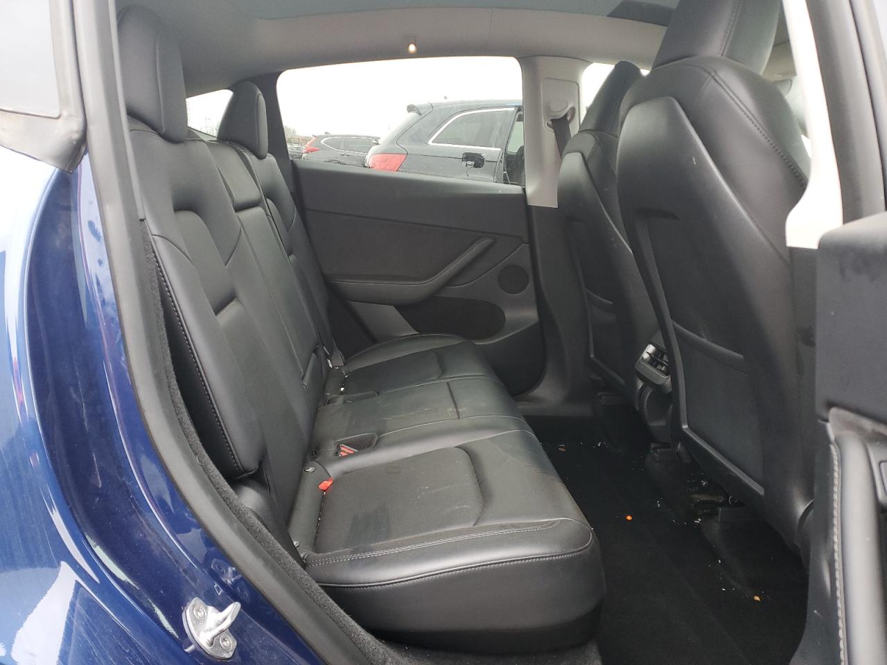 2023 TESLA MODEL Y  VIN:7SAYGDEE7PF703927