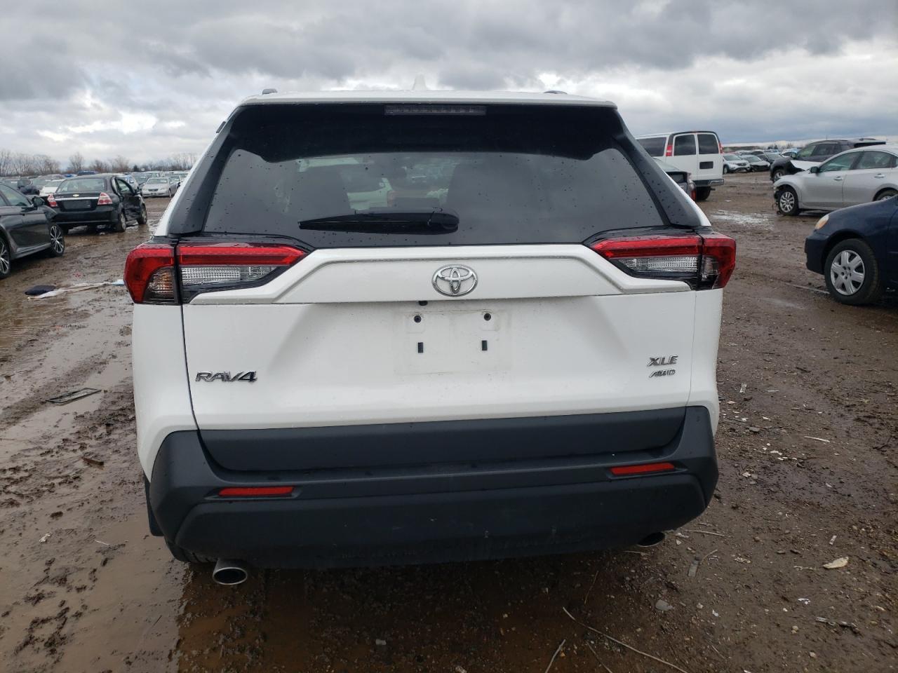 2022 TOYOTA RAV4 XLE VIN:2T3P1RFV0NC271969