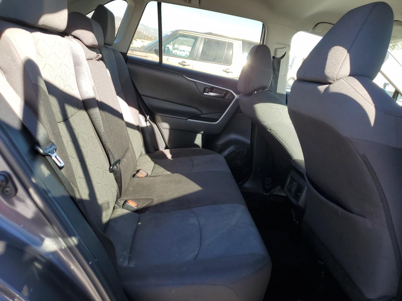 2022 TOYOTA RAV4 XLE VIN:2T3W1RFV8NW206412